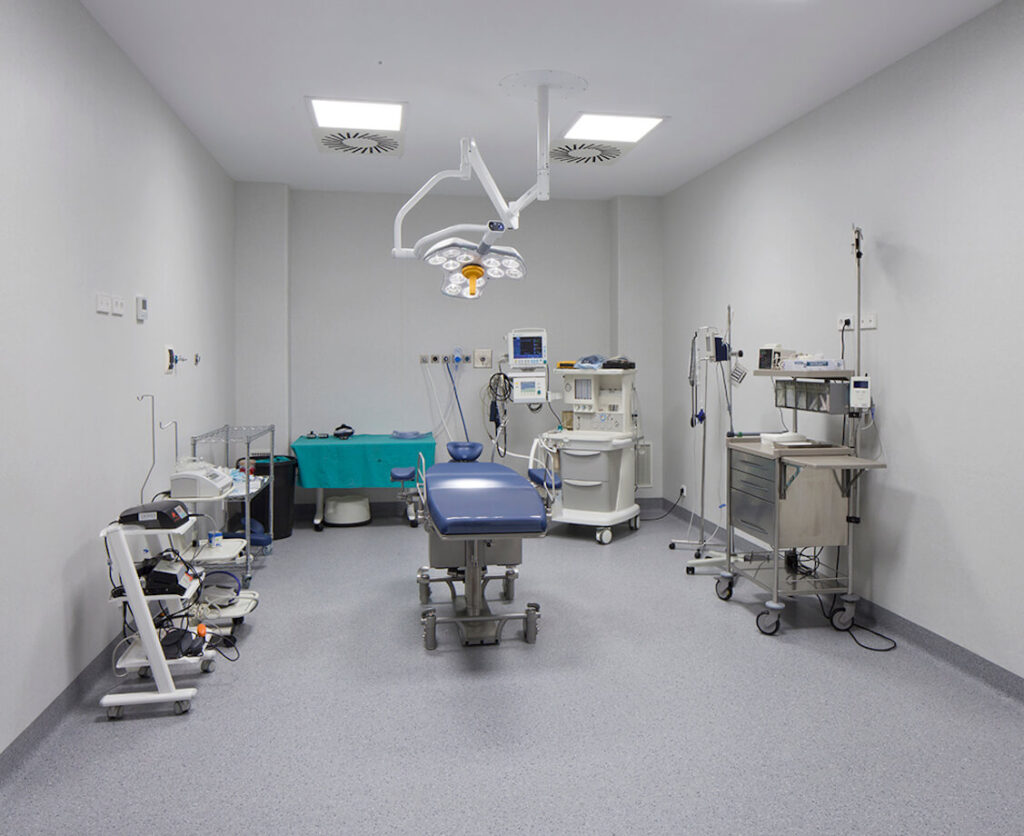 ¿Falta hueso para implantes dentales? Todo sobre la distracción ósea y sus ventajas.